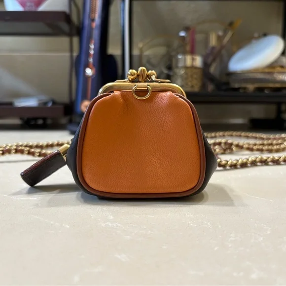 Coach Kisslock Rexy 1941 - Picture 3 of 12